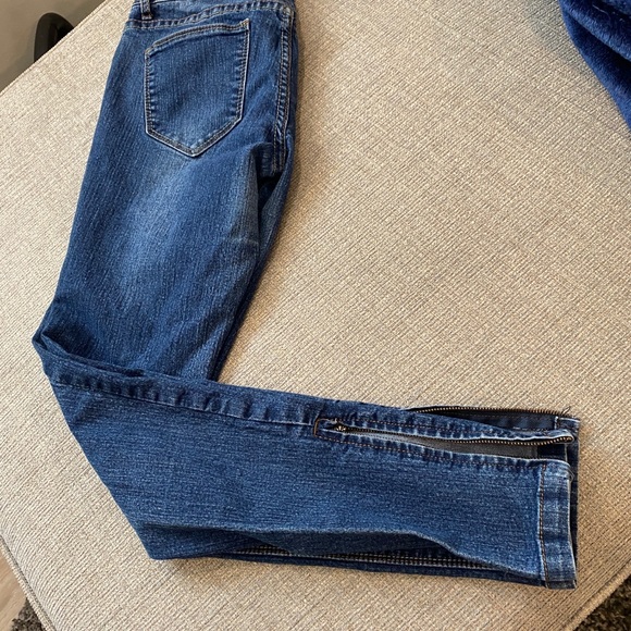 Miami Jeans - Picture 2 of 4